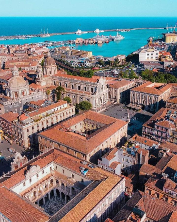 Central Suites Catania Bagian luar foto