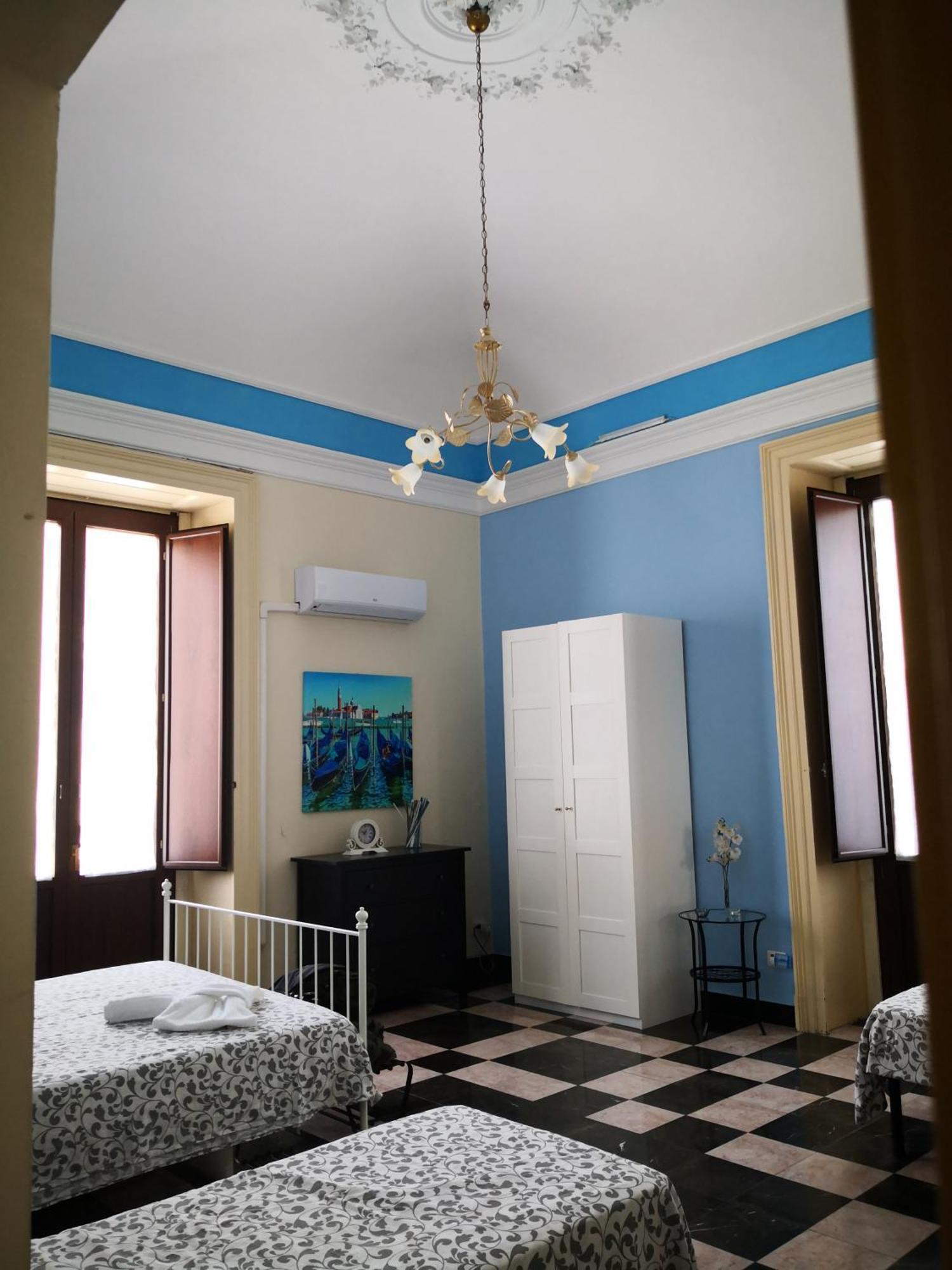 Central Suites Catania Bagian luar foto