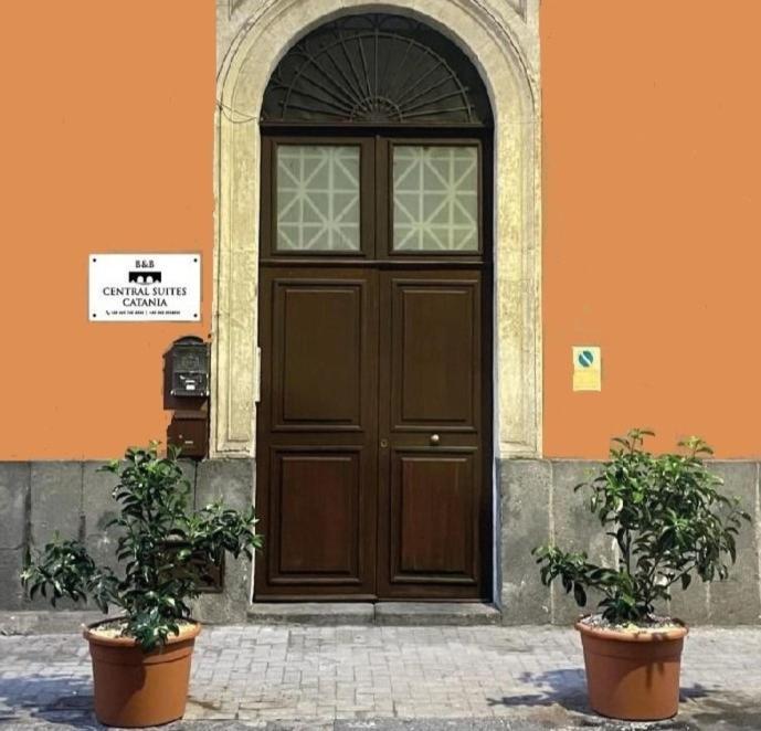Central Suites Catania Bagian luar foto